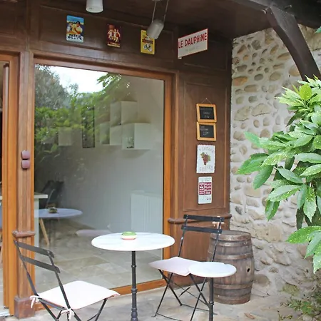 Les Pascals Couette-café 3*
